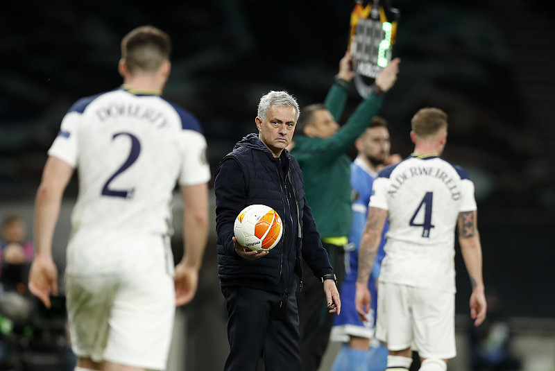 体育赛事-刚刚！切尔西冲刺阶段遗憾出局今晨曼城遗憾出局——国王杯节点到来，赛前皇家社会调整名单以备德甲的简单介绍